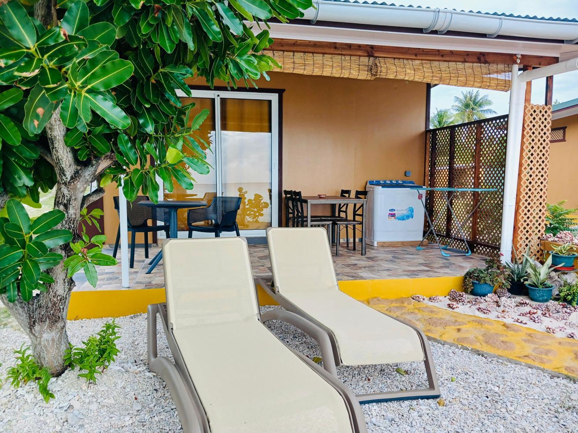 Jeannine Lodge Avatoru Exterior photo
